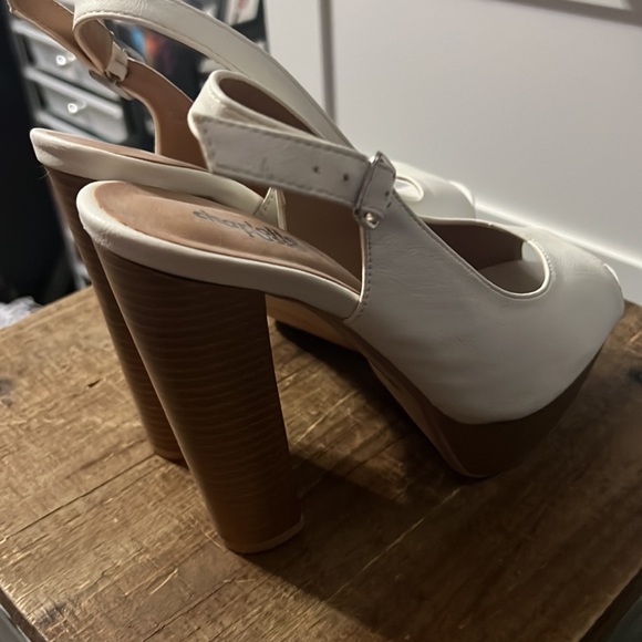 Charlotte Russe open toe heel - Picture 4 of 7